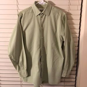 Calvin Klein Men’s Light Green Cotton Button Down